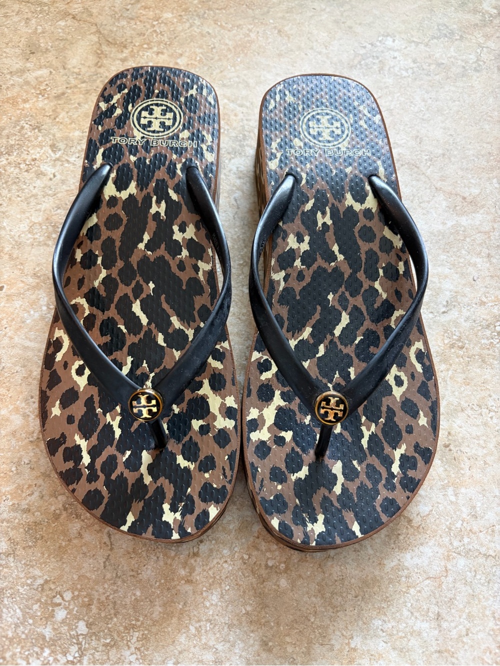 Tory Burch Leopard Print Thandie wedge Flip Flops size 9